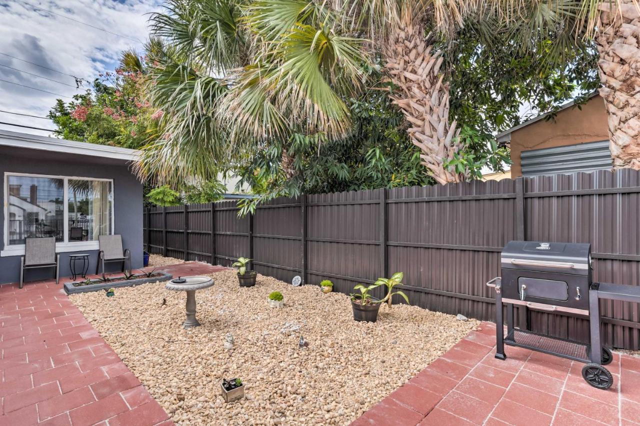 Inviting Apartment Less Than 2 Mi To Riviera Beach! ウェストパームビーチ エクステリア 写真