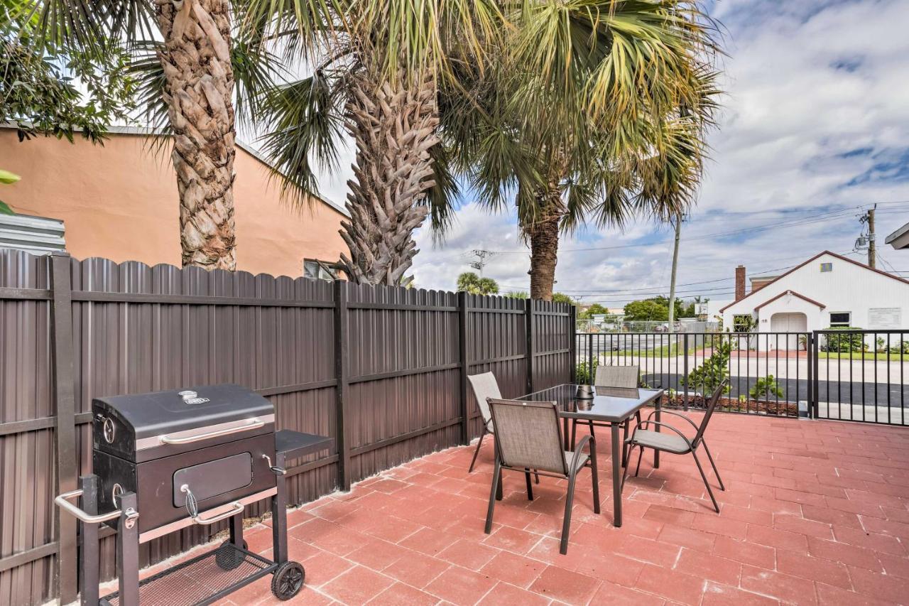 Inviting Apartment Less Than 2 Mi To Riviera Beach! ウェストパームビーチ エクステリア 写真