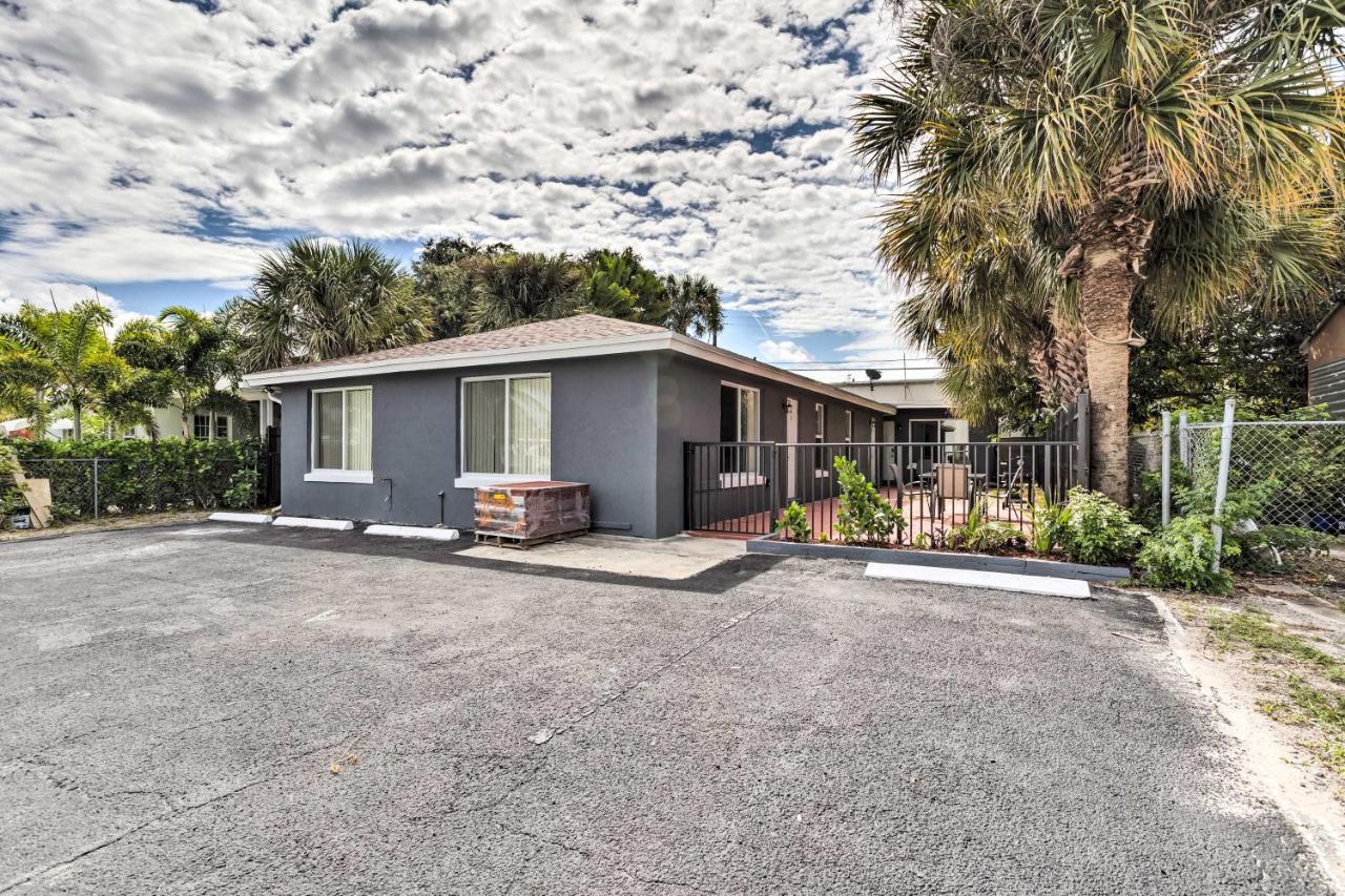 Inviting Apartment Less Than 2 Mi To Riviera Beach! ウェストパームビーチ エクステリア 写真